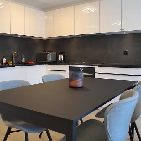 Cozy And Central For Up To 4 Guests, Ariana 公寓